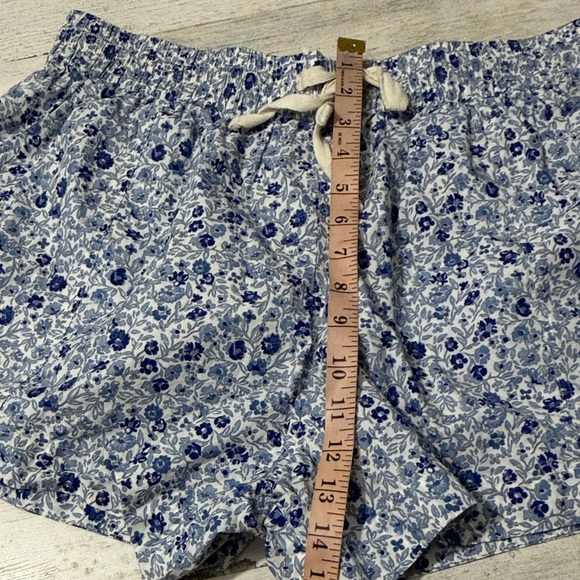 Apiece Apart High Waist Floral Blue Shorts Size Large - Picture 10 of 11